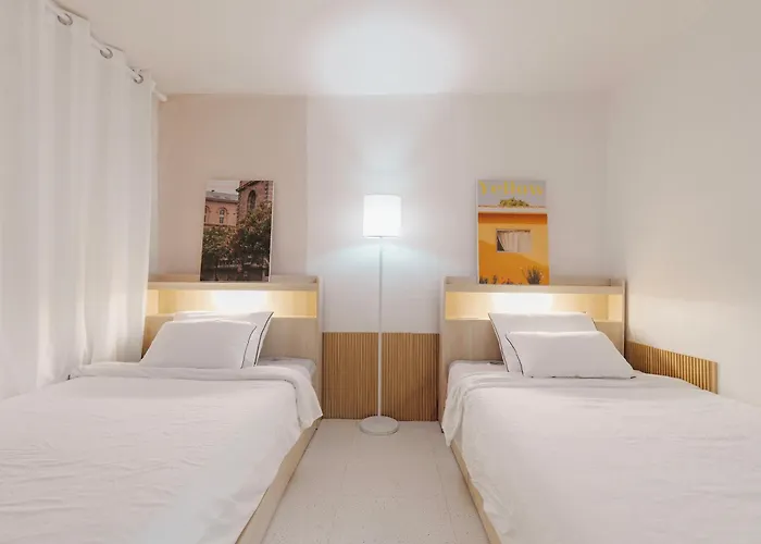 Apartment 동대문 명동 홍대 성수 강남 Kspo 직행 편의점 도보 1분 조용 레몬하우스 Dongdaemun Myeongdong Hongdae Kspo Lemon House Seoul