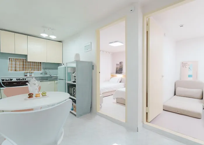 동대문 명동 홍대 성수 강남 Kspo 직행 편의점 도보 1분 조용 레몬하우스 Dongdaemun Myeongdong Hongdae Kspo Lemon House