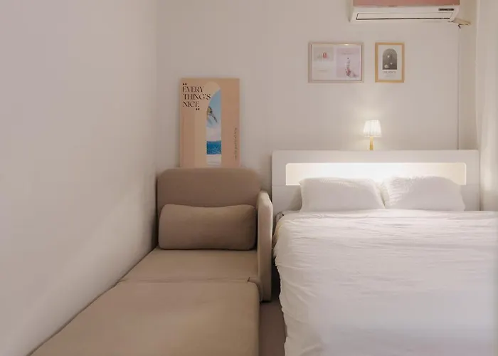 동대문 명동 홍대 성수 강남 Kspo 직행 편의점 도보 1분 조용 레몬하우스 Dongdaemun Myeongdong Hongdae Kspo Lemon House