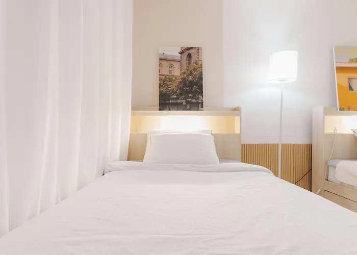 동대문 명동 홍대 성수 강남 Kspo 직행 편의점 도보 1분 조용 레몬하우스 Dongdaemun Myeongdong Hongdae Kspo Lemon House