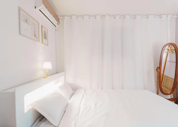 Apartment 동대문 명동 홍대 성수 강남 Kspo 직행 편의점 도보 1분 조용 레몬하우스 Dongdaemun Myeongdong Hongdae Kspo Lemon House *